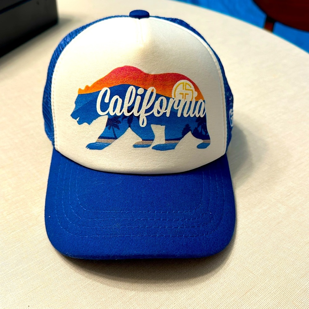 Boys California trucker Hat